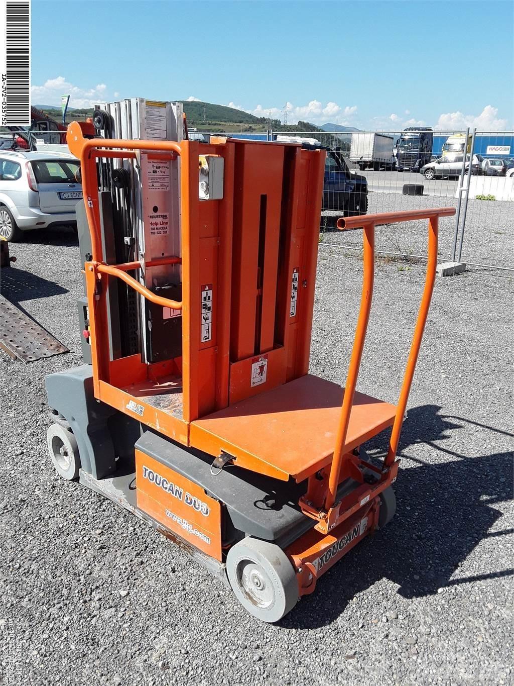 JLG Toucan duo Ascensores de personal y montacargas de acceso