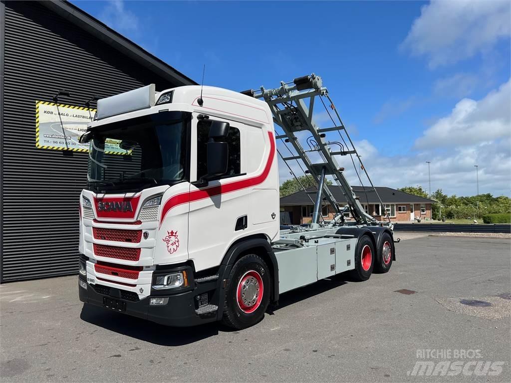 Scania R520 hejs Camiones con gancho