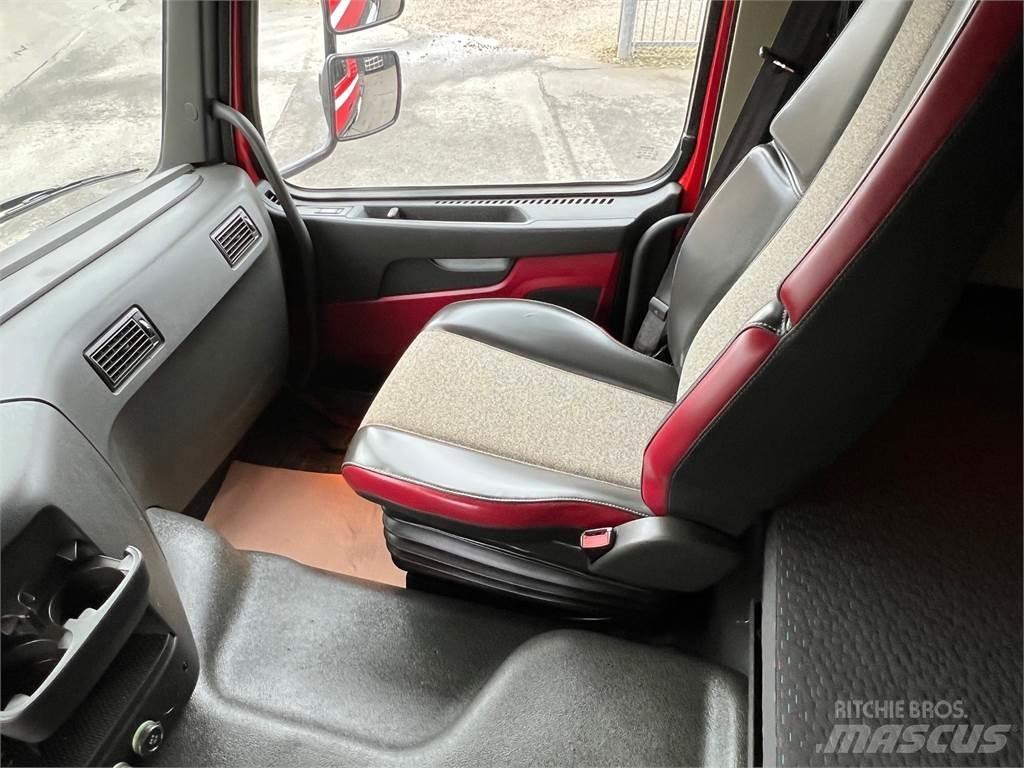Volvo FMX540 Globe Camiones con gancho