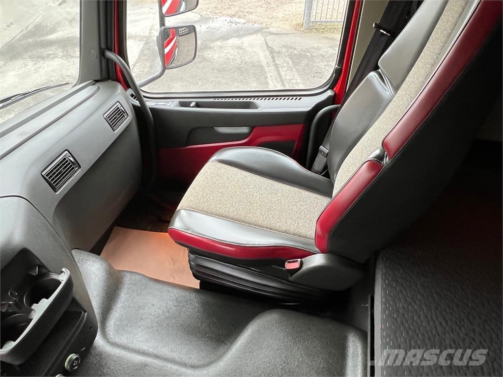 Volvo FMX540 Globe Camiones con gancho