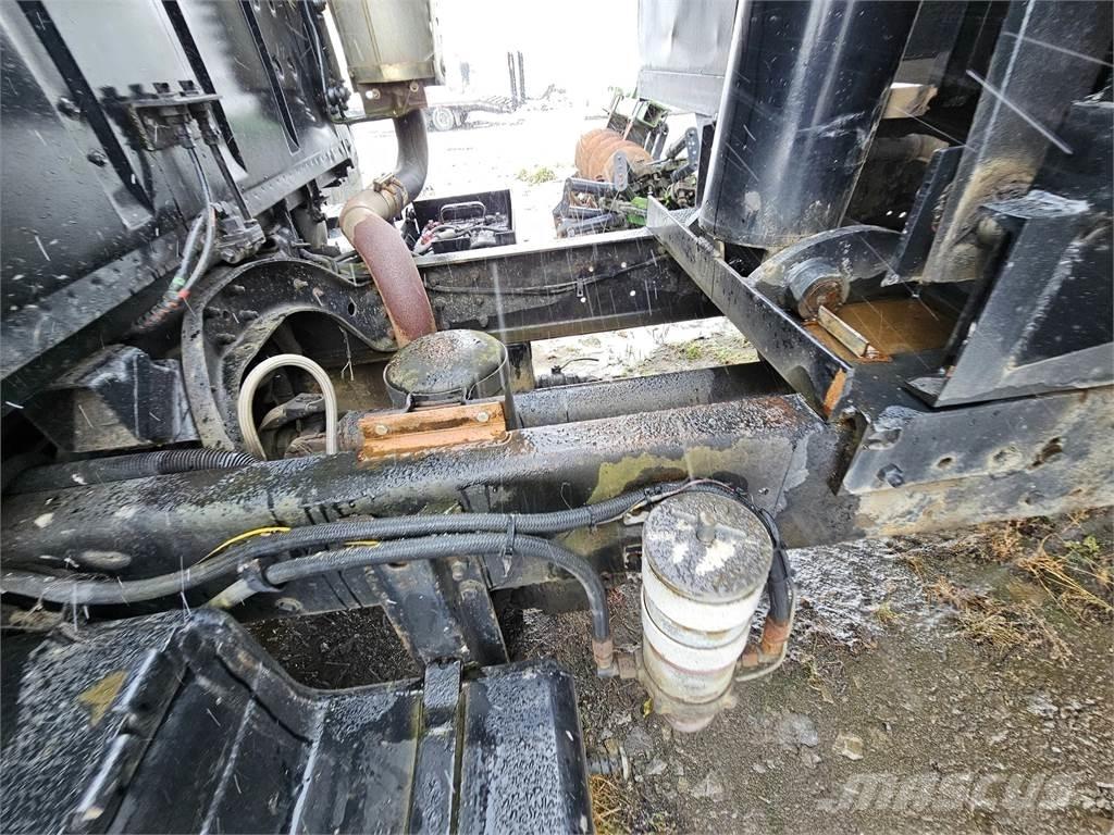Ford L9000 Otros componentes