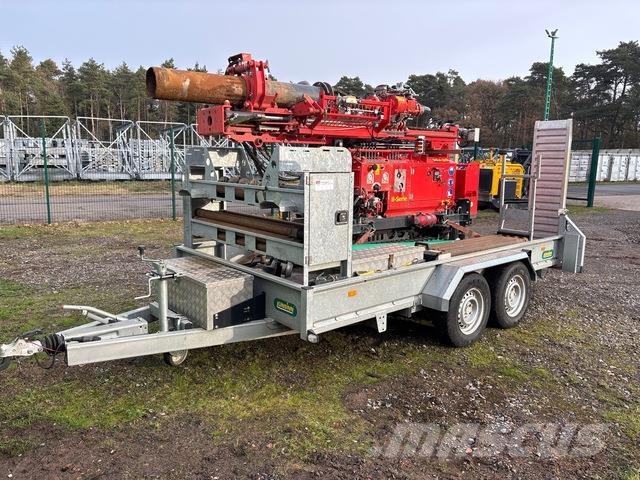 Adler B25 Construcción - Otros