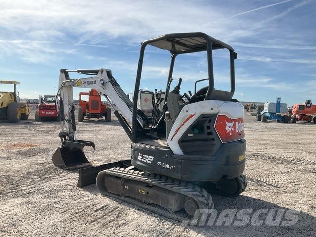 Bobcat E32 Excavadoras de cadenas