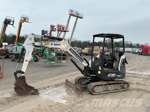 Bobcat E32 Excavadoras de cadenas