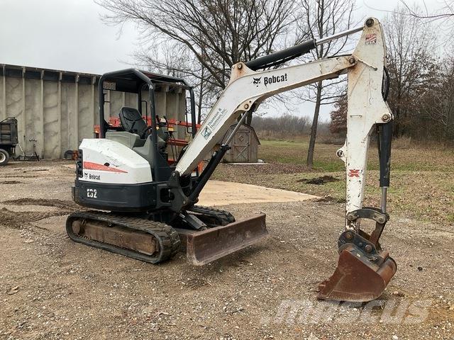 Bobcat E32 Excavadoras de cadenas