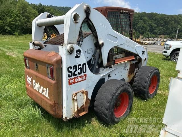 Bobcat S250 Minicargadoras