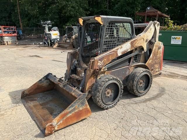 Bobcat S570 Minicargadoras