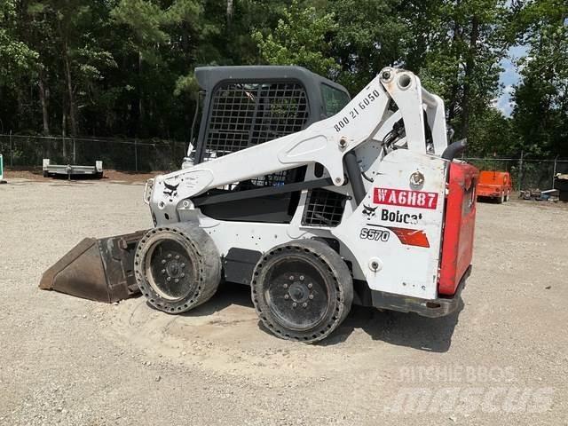 Bobcat S570 Minicargadoras