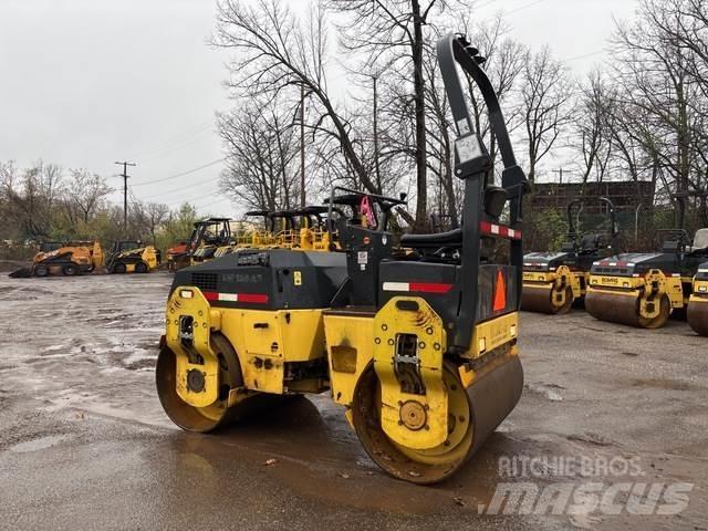 Bomag BW138AD Rodillos de doble tambor