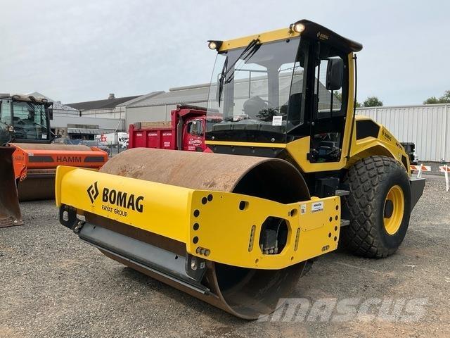 Bomag BW211 D Rodillos de un solo tambor
