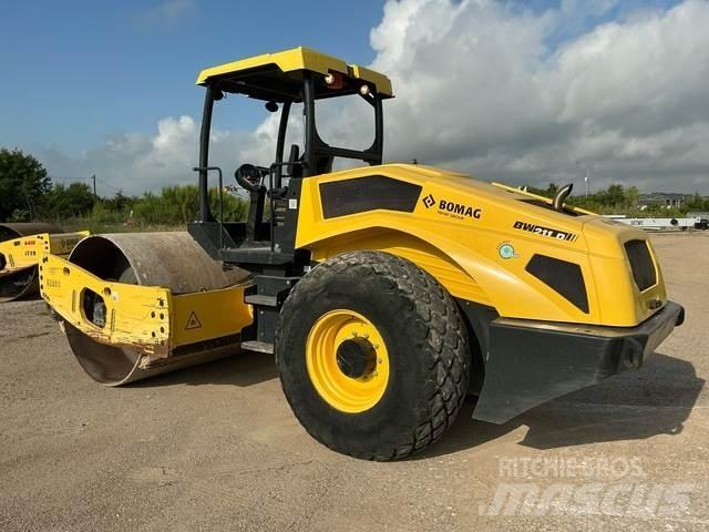 Bomag BW211D-5 Rodillos de un solo tambor