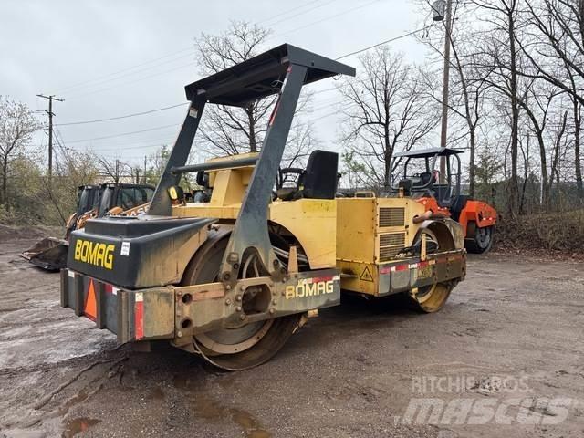 Bomag BW266 Rodillos de doble tambor