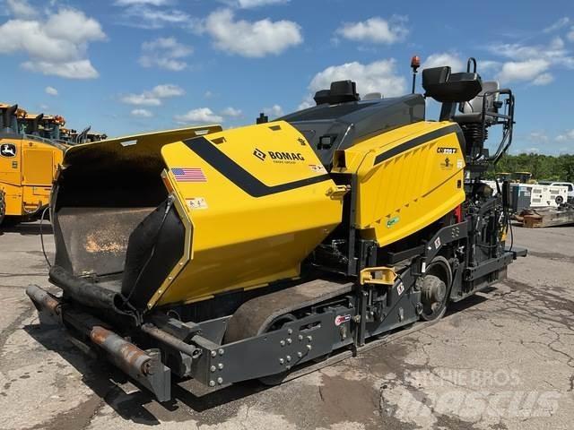 Bomag CR-820T Asfaltadoras