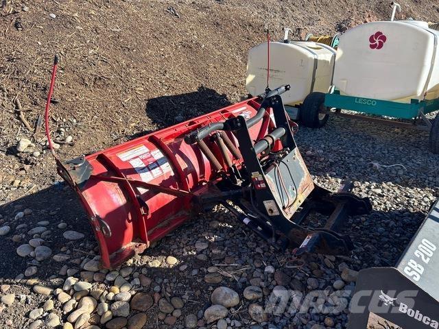 Boss  Láminas y cuñas quitanieves