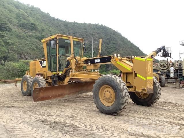 CAT 140K Motoniveladoras
