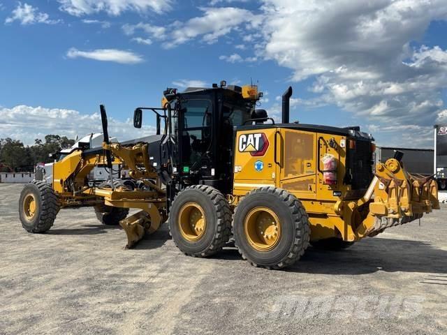 CAT 150 Motoniveladoras