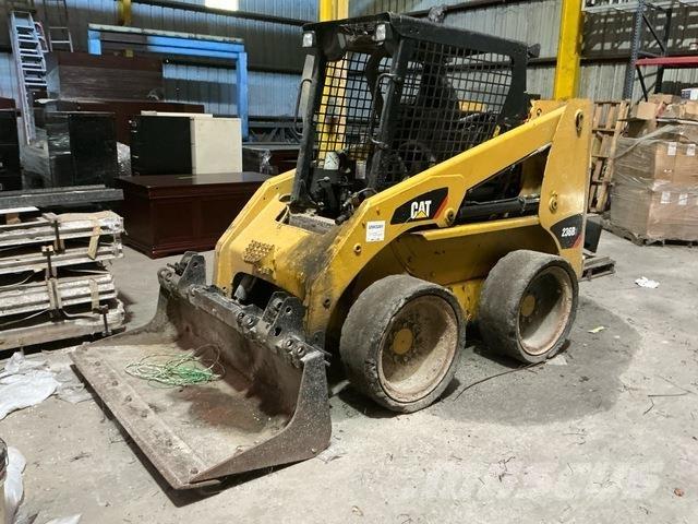 CAT 236B3 Minicargadoras