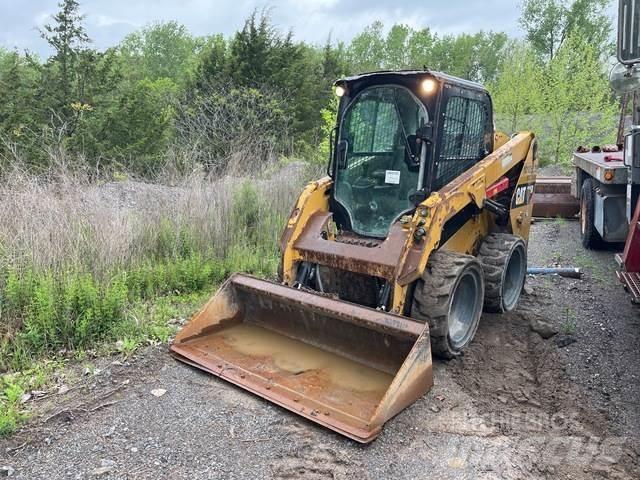 CAT 236D Minicargadoras