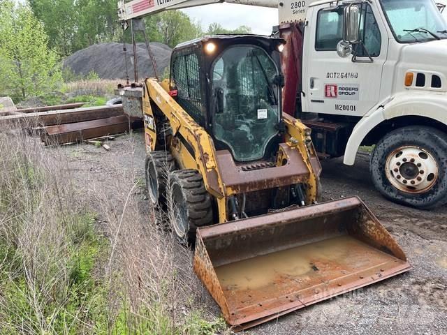 CAT 236D Minicargadoras