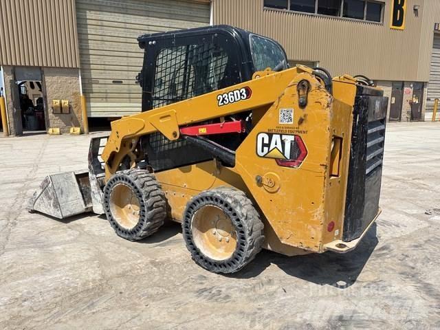 CAT 236D3 Minicargadoras