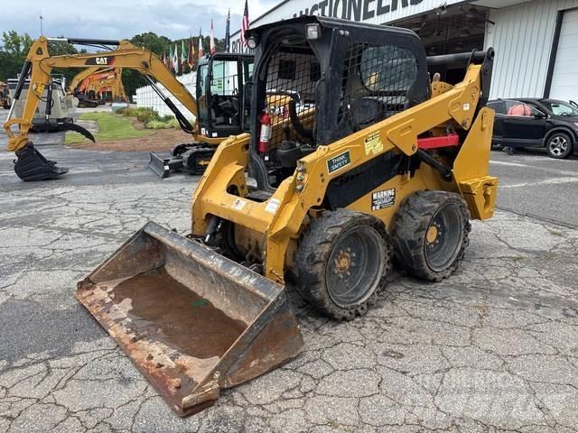 CAT 242D Minicargadoras