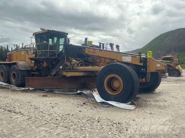 CAT 24M Motoniveladoras