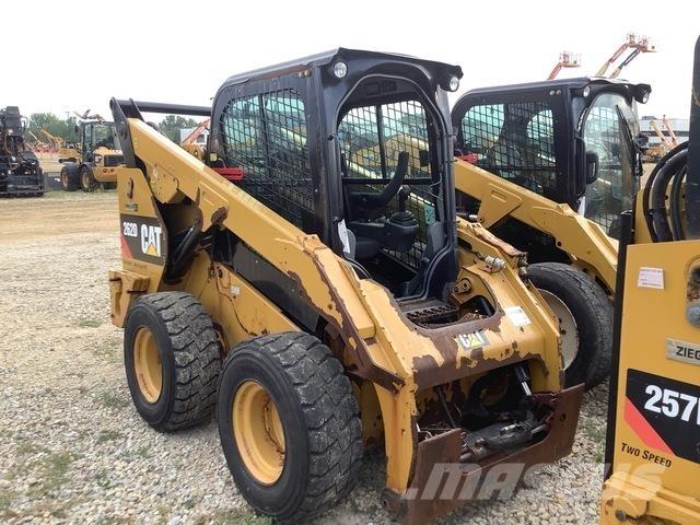 CAT 262D Minicargadoras