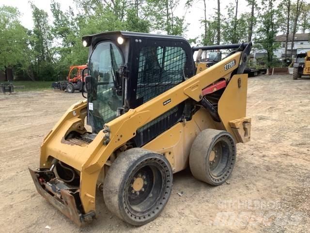 CAT 272D3 Minicargadoras