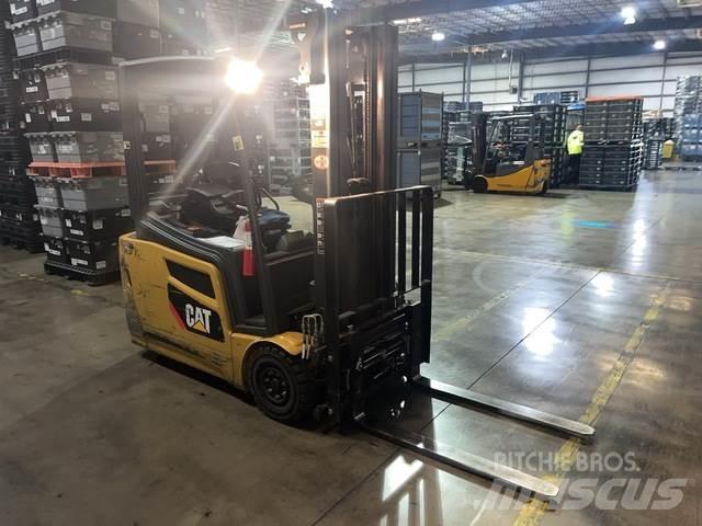 CAT 2ET3000 Carretillas de horquilla eléctrica