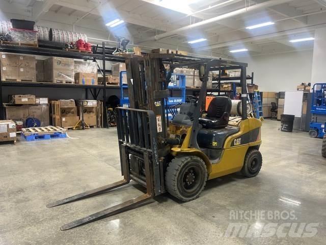 CAT 2P6000 Construcción - Otros