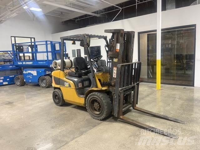 CAT 2P6000 Construcción - Otros