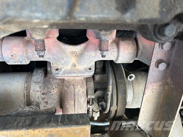 CAT 336D Forestal - Otros