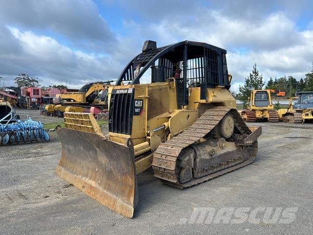CAT 527 Buldozer sobre oruga