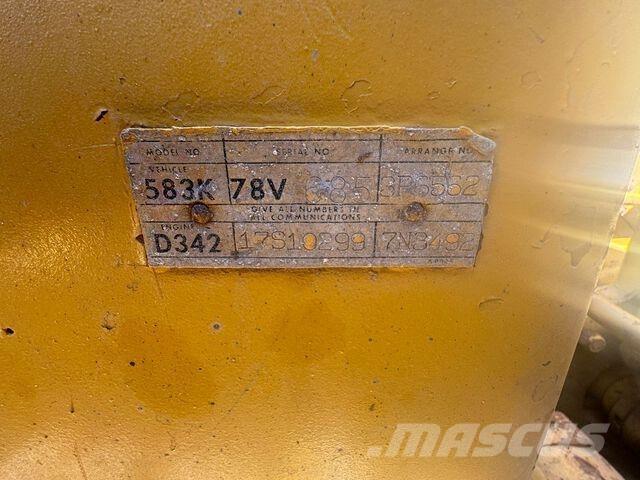 CAT 583K Grúa tiendetubos