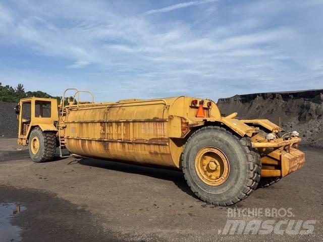 CAT 613B Camiones cisterna