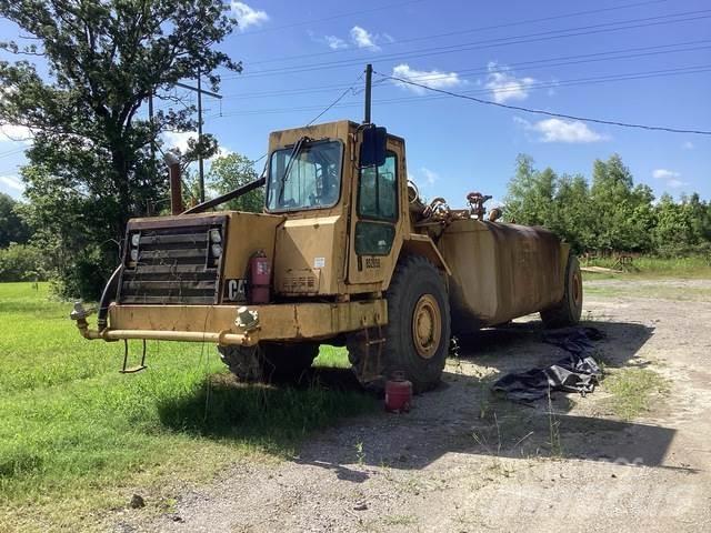 CAT 615C Camiones cisterna