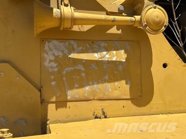 CAT 637 Camiones cisterna