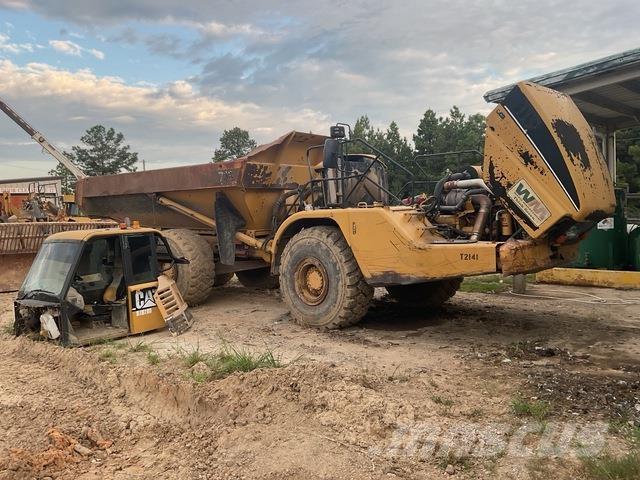 CAT 735 Dúmpers articulados