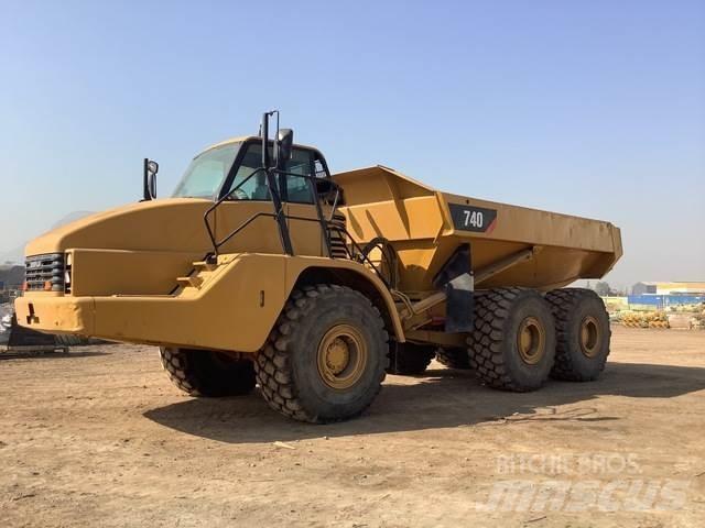 CAT 740 Dúmpers articulados