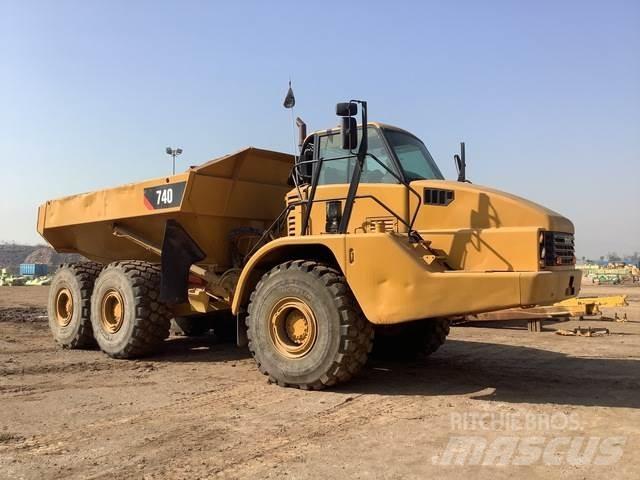 CAT 740 Dúmpers articulados