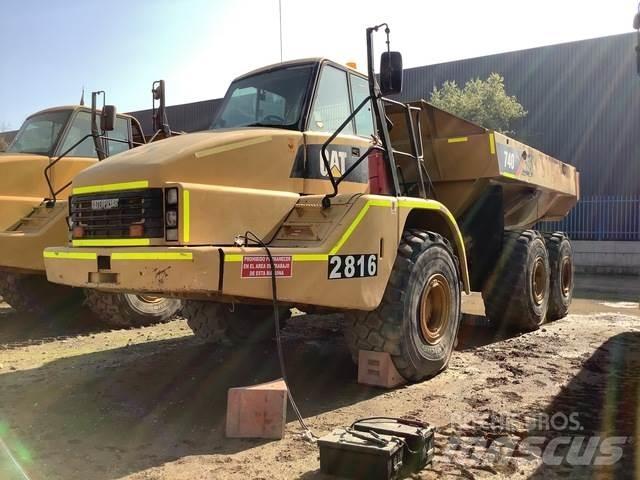 CAT 740 Dúmpers articulados