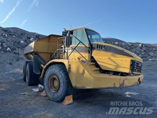 CAT 740 Dúmpers articulados