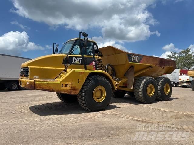 CAT 740 Dúmpers articulados