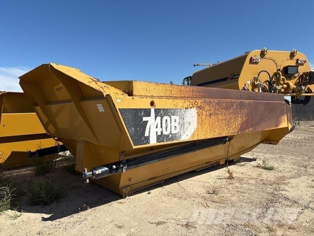 CAT 740B Transporte - Otros