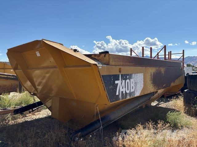 CAT 740B Transporte - Otros