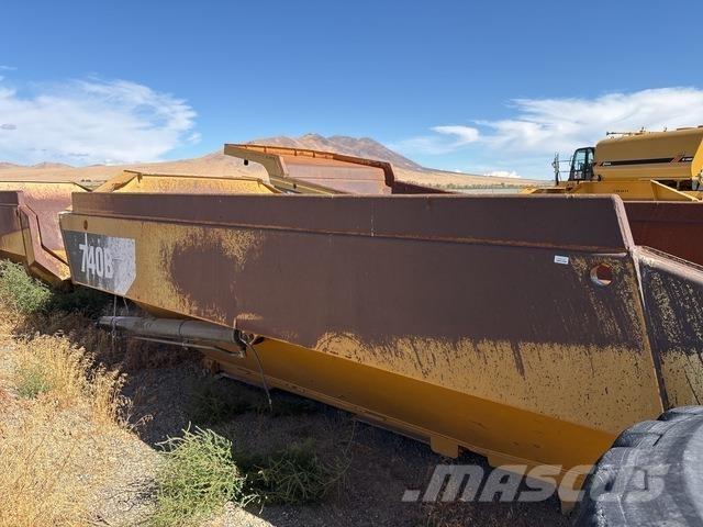 CAT 740B Transporte - Otros