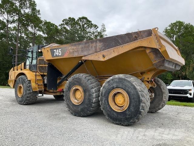 CAT 745 Dúmpers articulados
