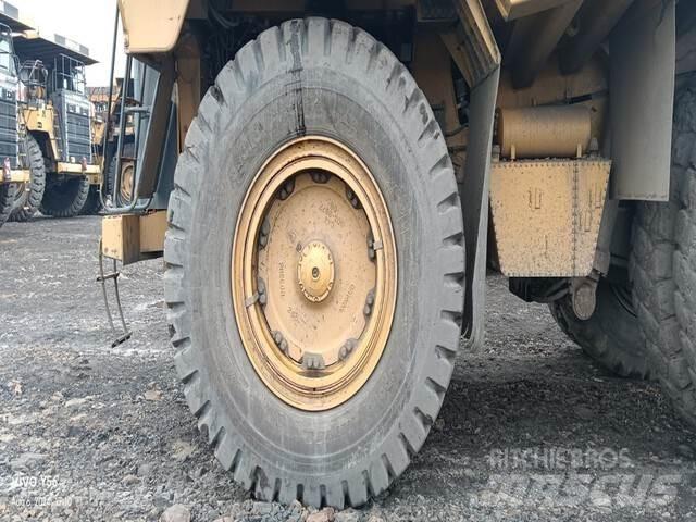 CAT 777E Dúmpers articulados