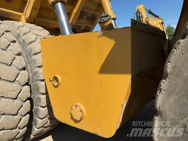 CAT 777F Dúmpers articulados