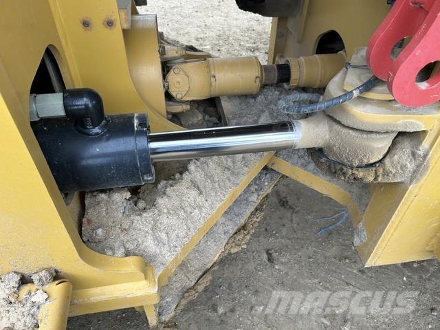 CAT 815 Compactadores de suelo